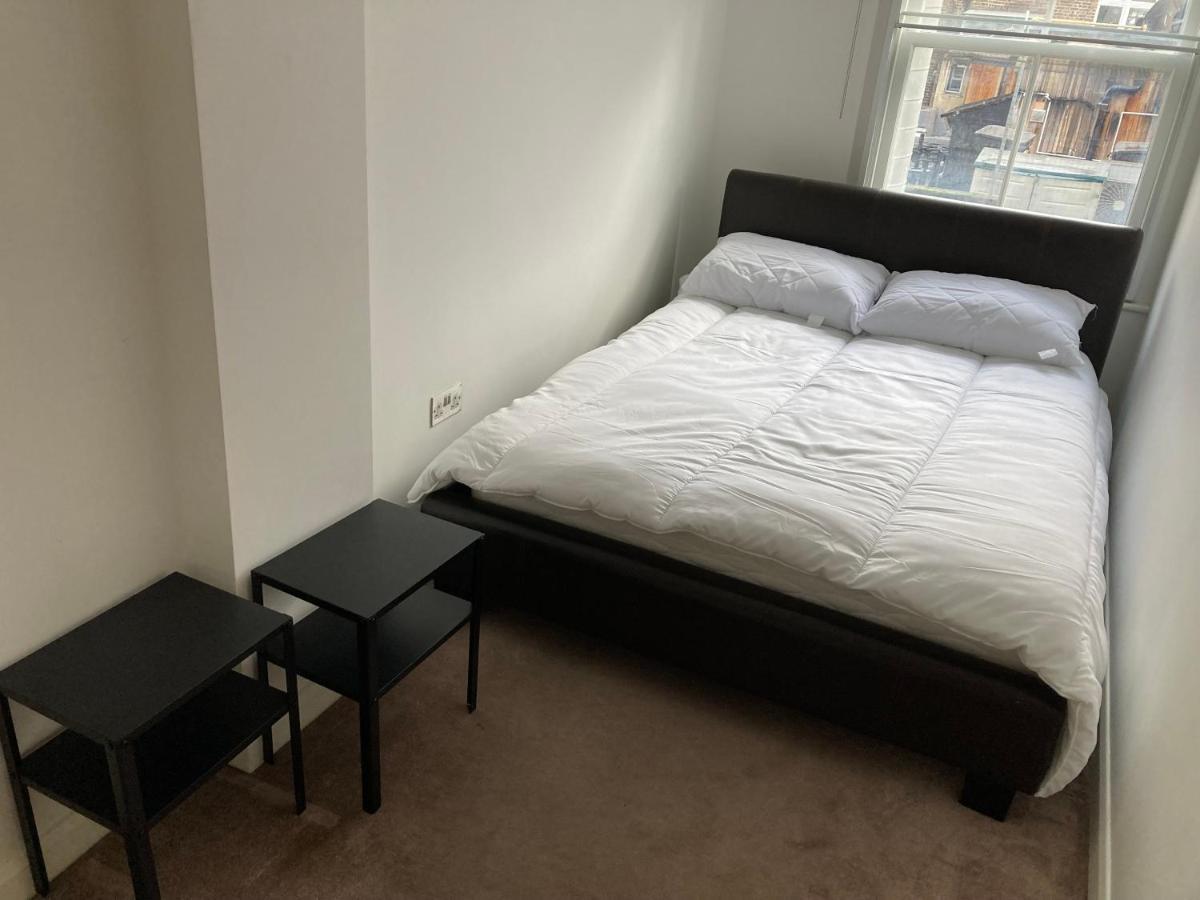 Two Double Bedroom Flat In Soho ลอนดอน ภายนอก รูปภาพ