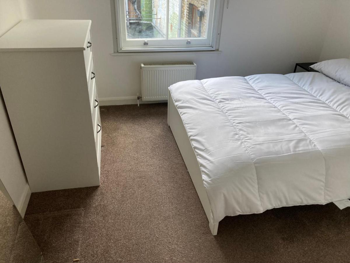 Two Double Bedroom Flat In Soho ลอนดอน ภายนอก รูปภาพ